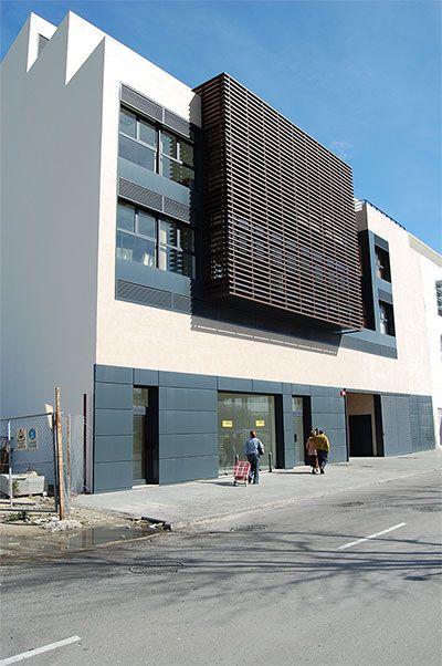 Estudio de Arquitectura T. Antonio Bertón (AB Architects & Partners) edificio moderno